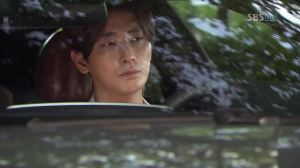 vlcsnap-2012-10-10-23h44m38s86