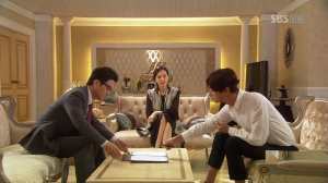 vlcsnap-2012-10-10-23h49m34s222