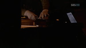 vlcsnap-2012-10-11-05h16m44s171