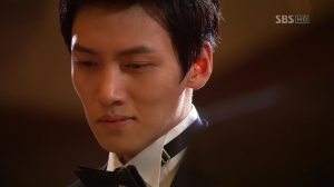 vlcsnap-2012-10-11-05h20m37s193