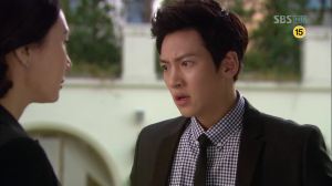 vlcsnap-2012-12-10-22h46m37s75