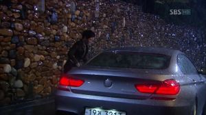 vlcsnap-2012-12-11-00h42m05s240