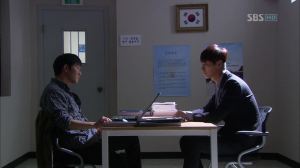 vlcsnap-2012-12-13-00h04m57s237