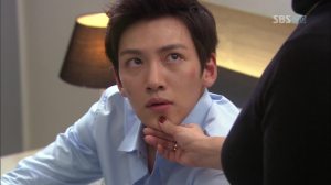 vlcsnap-2012-12-24-03h05m35s62