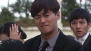 vlcsnap-2013-01-08-23h02m06s155