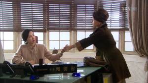 vlcsnap-2013-04-28-10h37m42s233