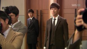 vlcsnap-2013-04-28-11h33m12s247