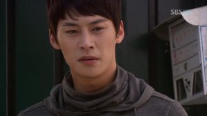 vlcsnap-2013-05-27-04h36m47s8